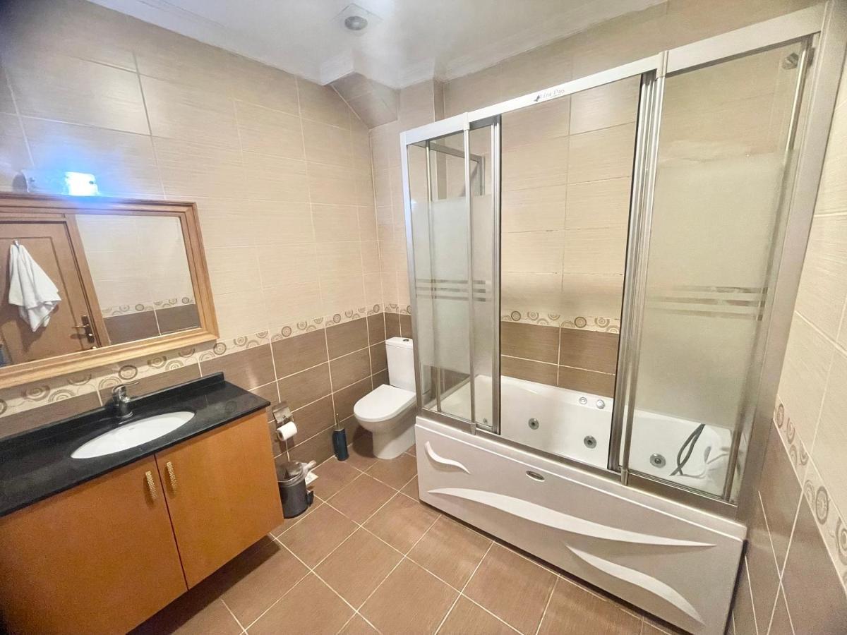Taksim Grand Papirus 3* Istambul